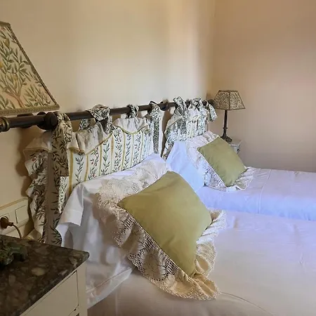 Palacio De Cutre La Goleta (Asturias)