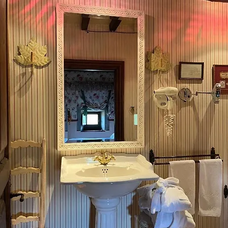 فندق Palacio De Cutre La Goleta (Asturias)