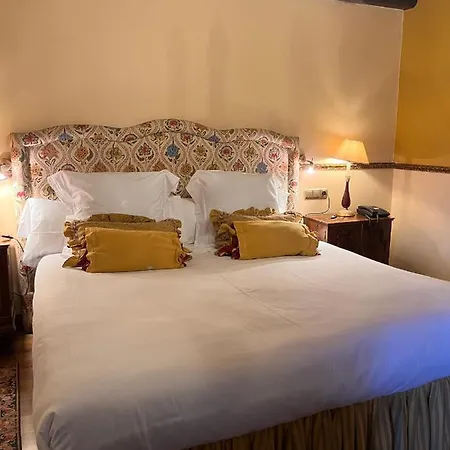 Palacio De Cutre 호텔 3*