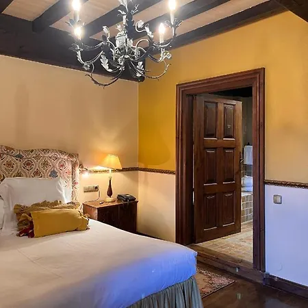 فندق Palacio De Cutre La Goleta (Asturias)