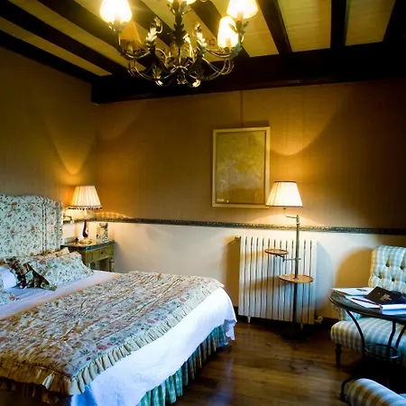 Palacio De Cutre 3*
