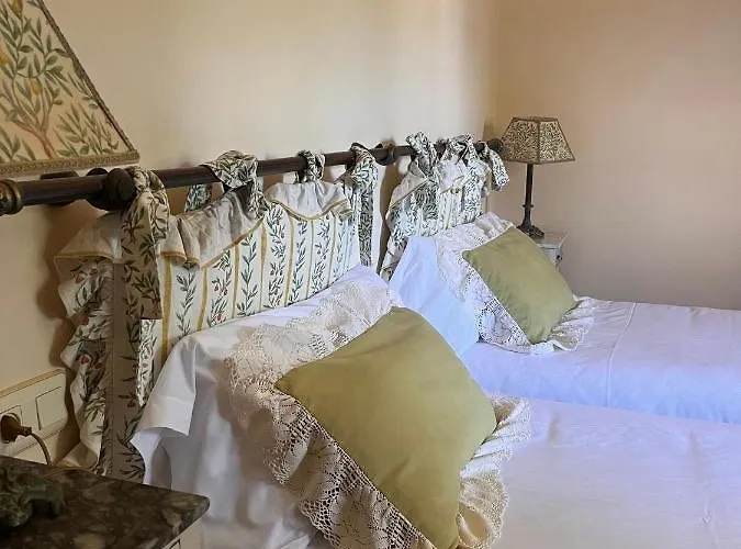 Palacio De Cutre La Goleta (Asturias)