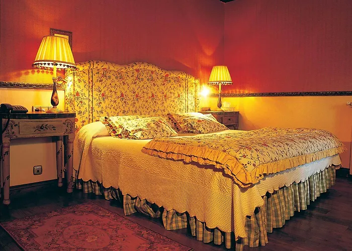 Hotel Palacio De Cutre La Goleta (Asturias)