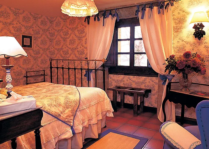 Hotel Palacio De Cutre 3*