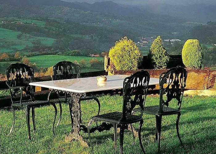 Hotel Palacio De Cutre 3*